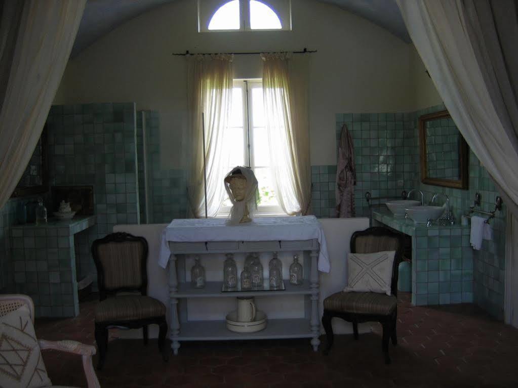 Chateau De La Rue Bed & Breakfast